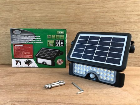 Buitenlamp LED Solar met bewegingssensor 5 watt.