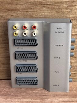 Scart controlbox zilver.