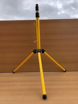 Standaard driepoot telescopisch voor bouwlamp.