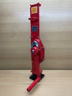 Domme kracht Kelderwinch 1,5 ton.