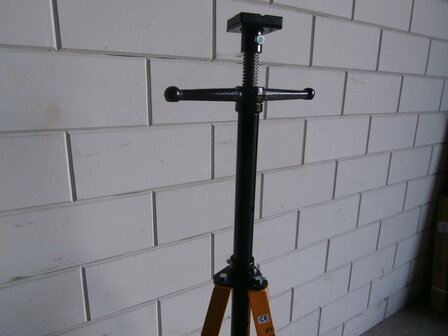 Assteun hoog model 2 ton.