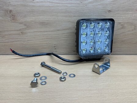 Werklamp 16 led 48 watt, 9-80 volt.