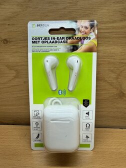Oortjes in-ear draadloos met oplaadcase.