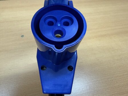 CEE haakse contrastekker + stopcontact.