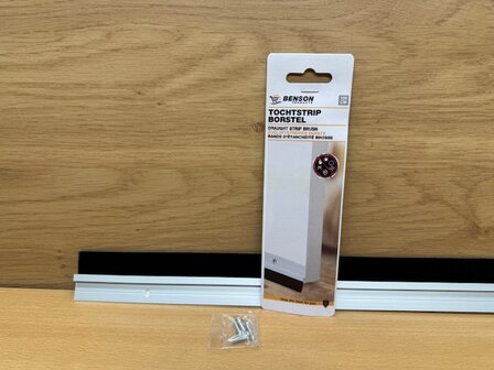 Tochtstrip borstel aluminium zilver 100cm.