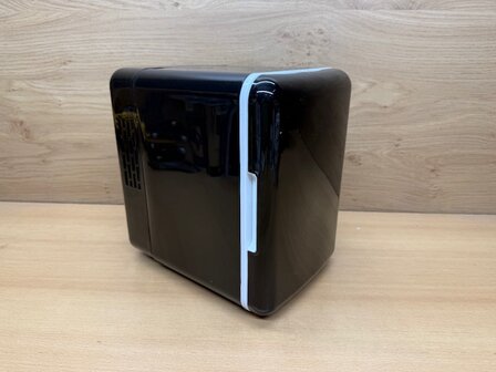 Koelkast zwart 4 liter 12 volt.