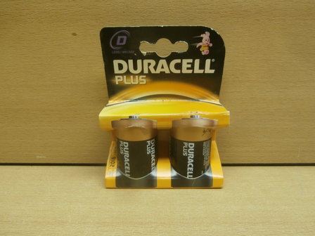 Batterijen duracell 2xD in kartonverpakking.