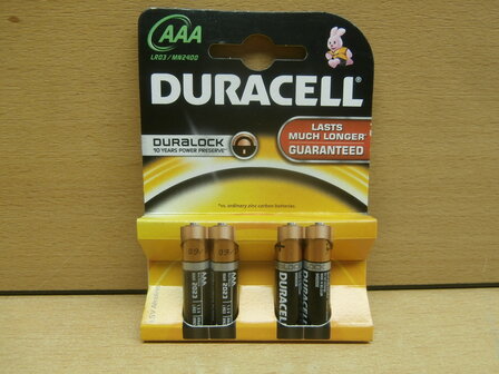 Duracell batterijen AAA 4 stuks in kartonverpakking.