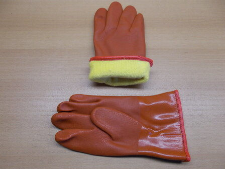 PVC handschoenen gewatteerd. (Cold Grip CAT III)