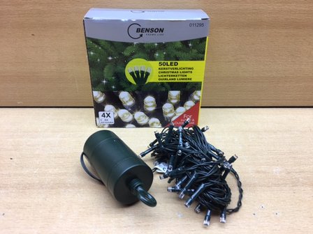 Kerstverlichting 50 led&#039;s kleur op batterijen. (binnen en buiten).