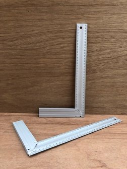 Winkelhaak aluminium 35 cm.