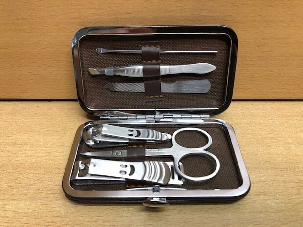 Manicureset in etui bruin 6 dlg.