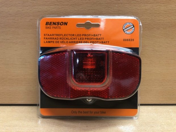 Fietsachterlicht led op batterijen Benson.