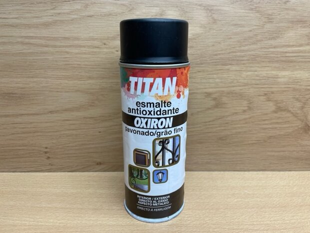 Spuitbus Titan anti roest zwart mat 400ml.