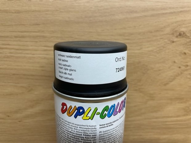 Dupli-Color spuitverf zwart zijdeglans 600ml.