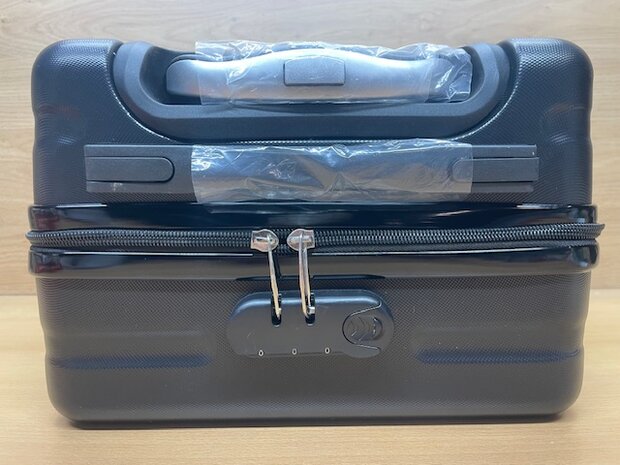 Koffer handbagage 20x30x40cm.