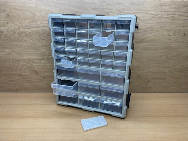 Ladenkast 39 vaks 38,1x46,5x15,8cm.