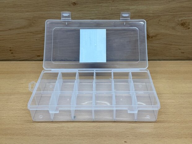 Opbergbox 18 vaks 23,3x11,7x4,1cm.