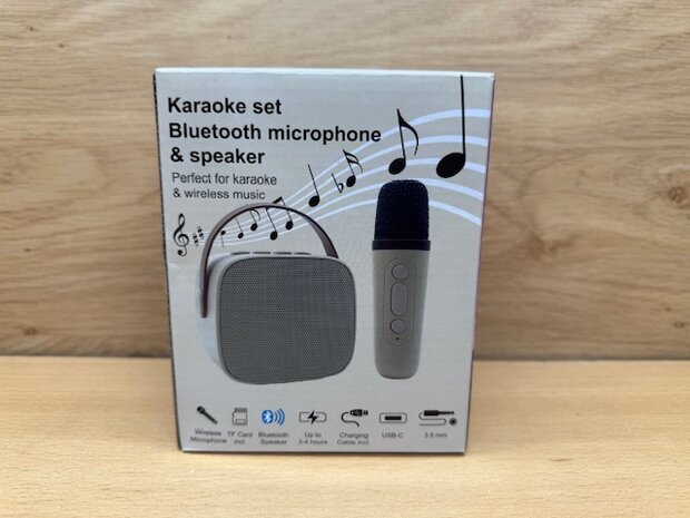 Karaokeset bluetooth met microfoon en speaker.