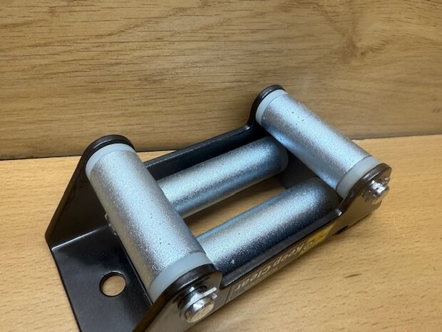 Rollenvenster lier kabelgeleider rol 1500kg.