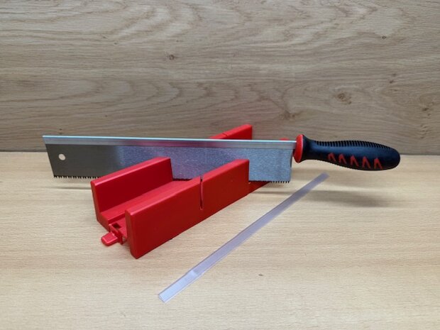 Verstekbak met zaag 300mm.