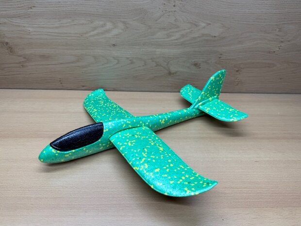 Zweefvliegtuig foam groen 46cm.