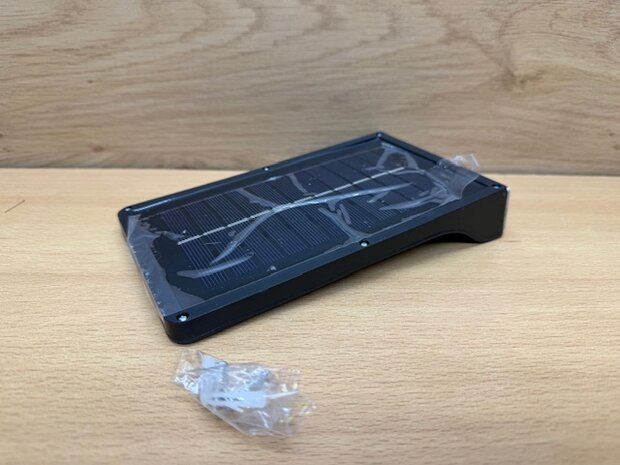 Wandlamp solar smart sensor 2200mAh.