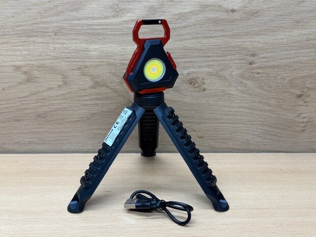 Bouwlamp mini statief 800 lumen USB-C.