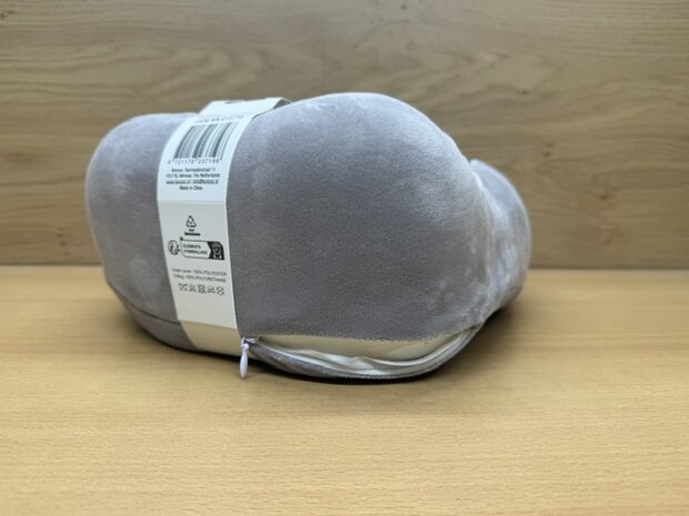Nekkussen memory foam.