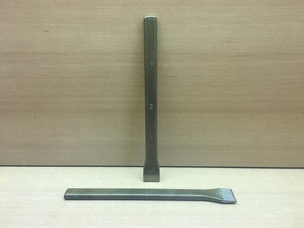 Koudbeitel chroom vanadium 30 cm.