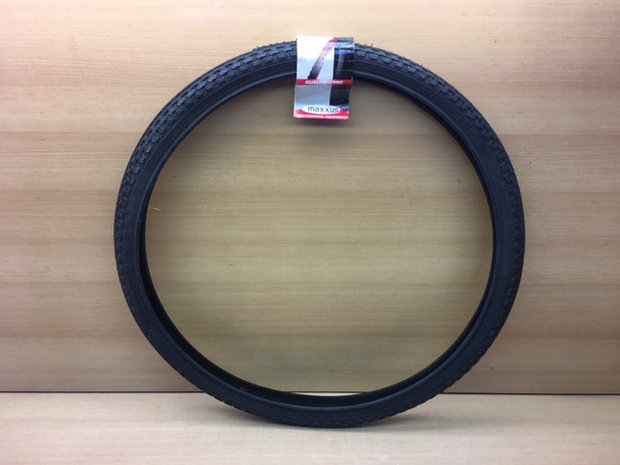 Buitenband Maxxus 26x1,75.